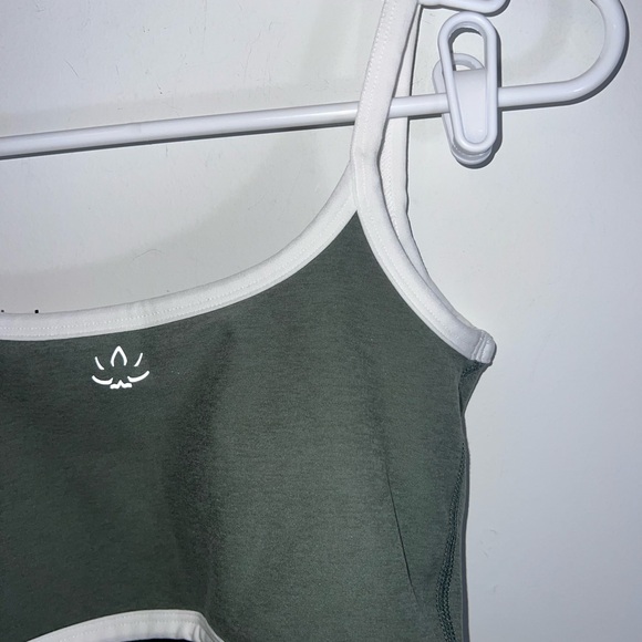 Beyond Yoga Spacedye New Moves High Cropped Tank Top NEW xs - Picture 11 of 13